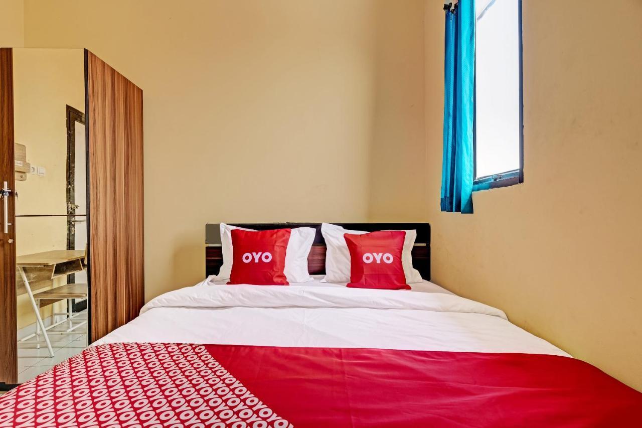 Oyo 91532 Malioboro Guesthouse Yogyakarta Exterior photo