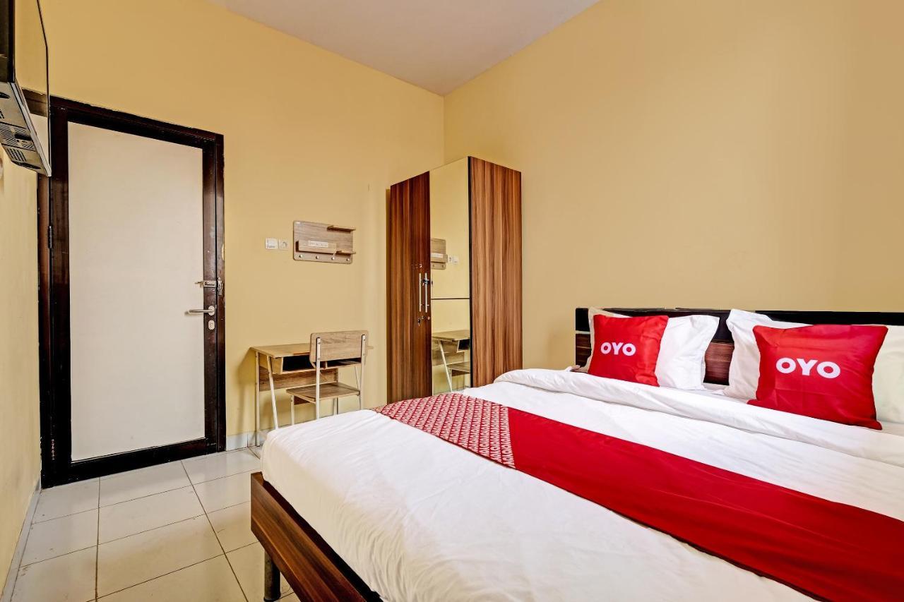 Oyo 91532 Malioboro Guesthouse Yogyakarta Exterior photo